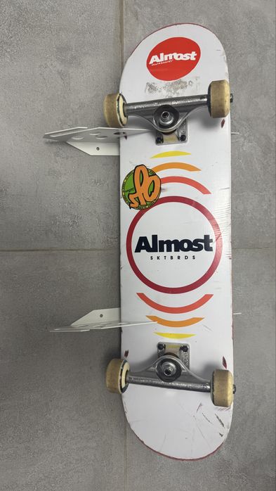 Suport Skateboard perete