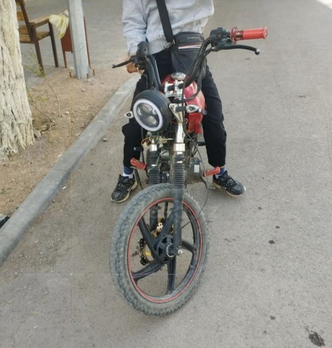 Продам мотоцикл чамп