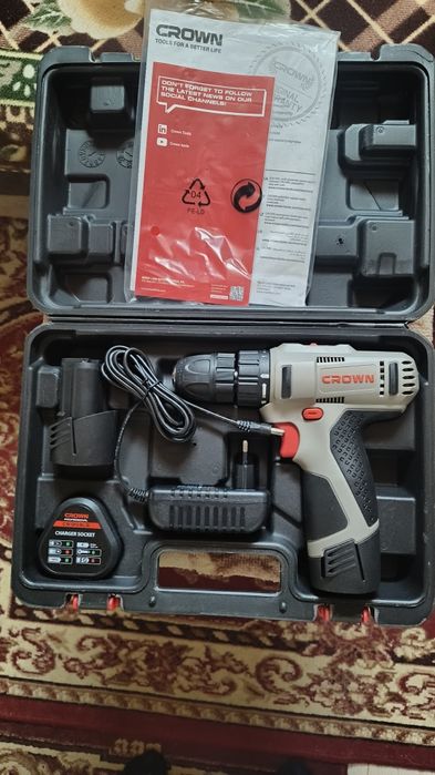 Шуруповёрт новый CROWN