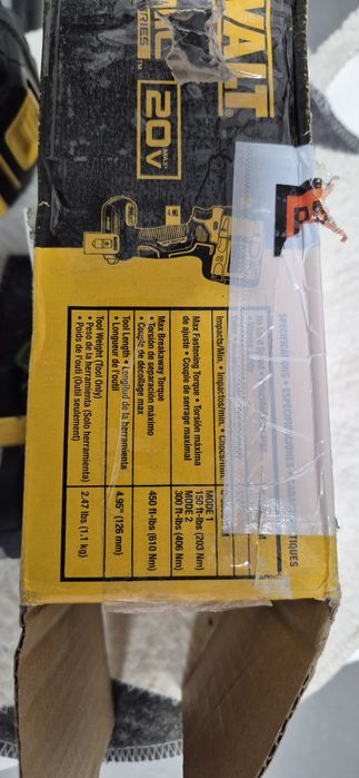 Гайковерт Dewalt DCF921