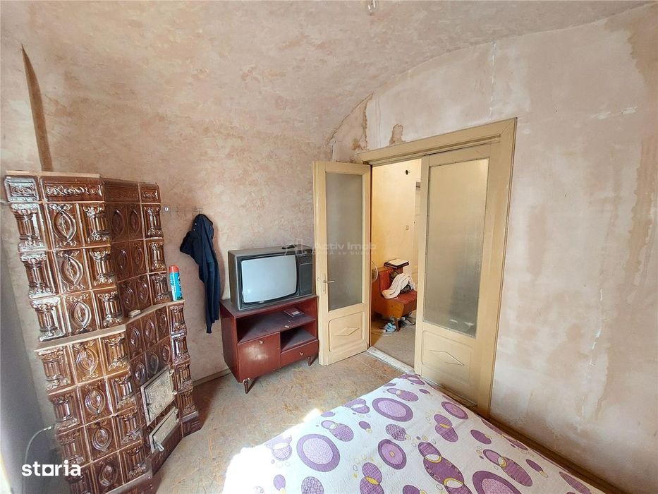 2 camere in cladire P+1,etaj 1, 60 MP,  beci subsol, Ultracentral