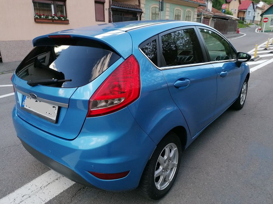 Masina de familie super preț 1999 Euro