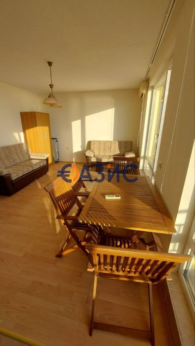 Студио в Комплекс Краун Форт Клъб, Свети Влас, Бългаея, 63 кв. м., 65