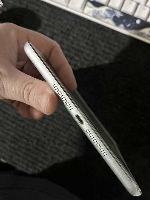 iPad Mini 1 (A1432) - Baterie 99% - Jailbreak / De Piese