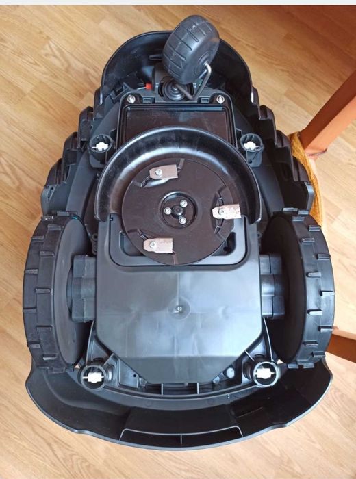 Robot tuns iarba Gardena Smart Sileno City 600. (NOU)