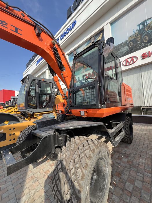 Ekskavator LONKING CDM6150W