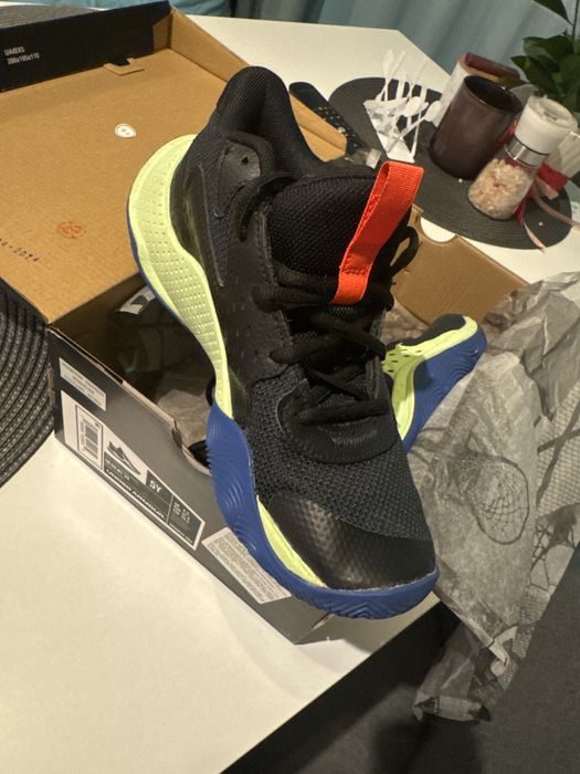 Маратонки Under Armour