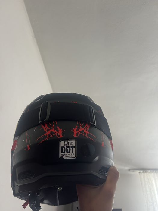 vand casca moto si armura