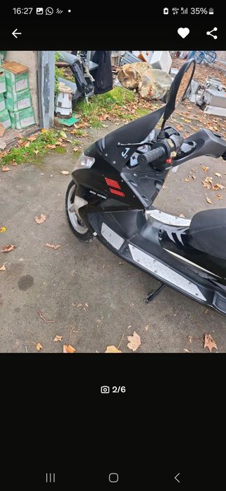,Vând  Scuter  de 50 c in 2 timpi,