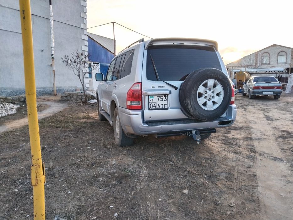 Митсубиси Паджеро 3