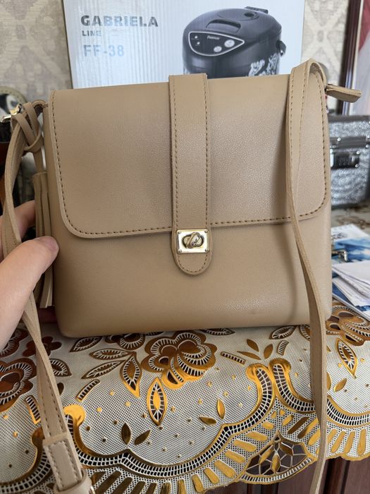 Сумки LV,Michael Kors.