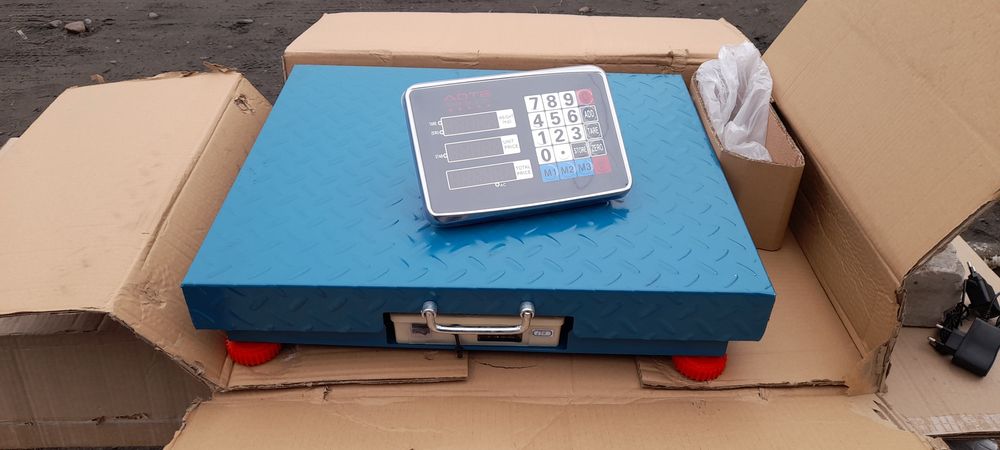 Весы /электронные напольные весы