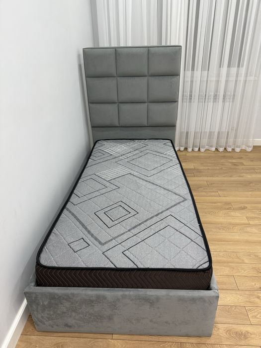 Детский кроват с матрасом