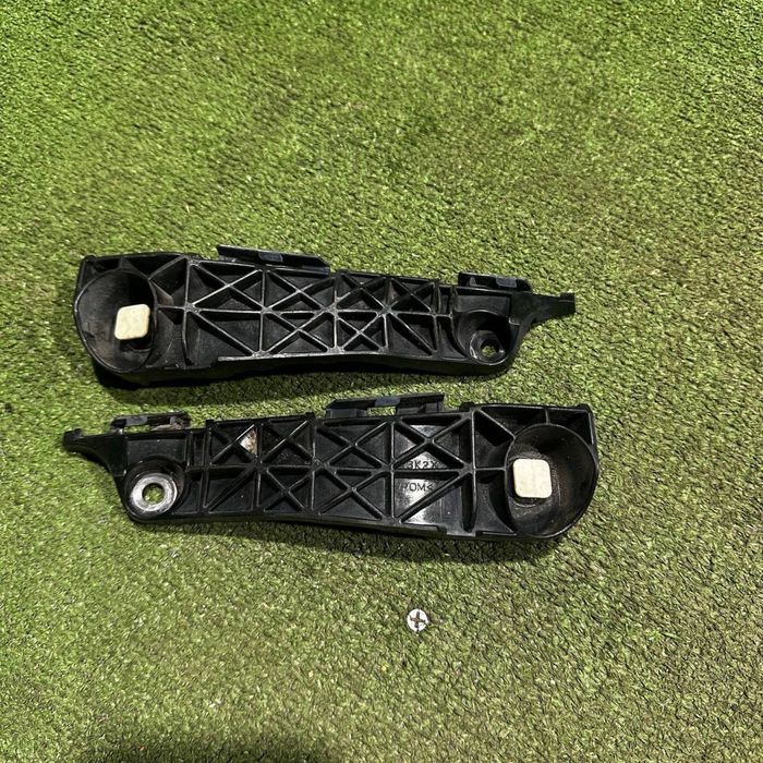 Крипленип Toyota Rav4