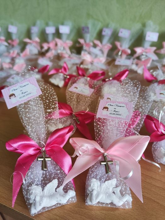 Всичко за Кръщенето-покани, подаръчета и комплекти