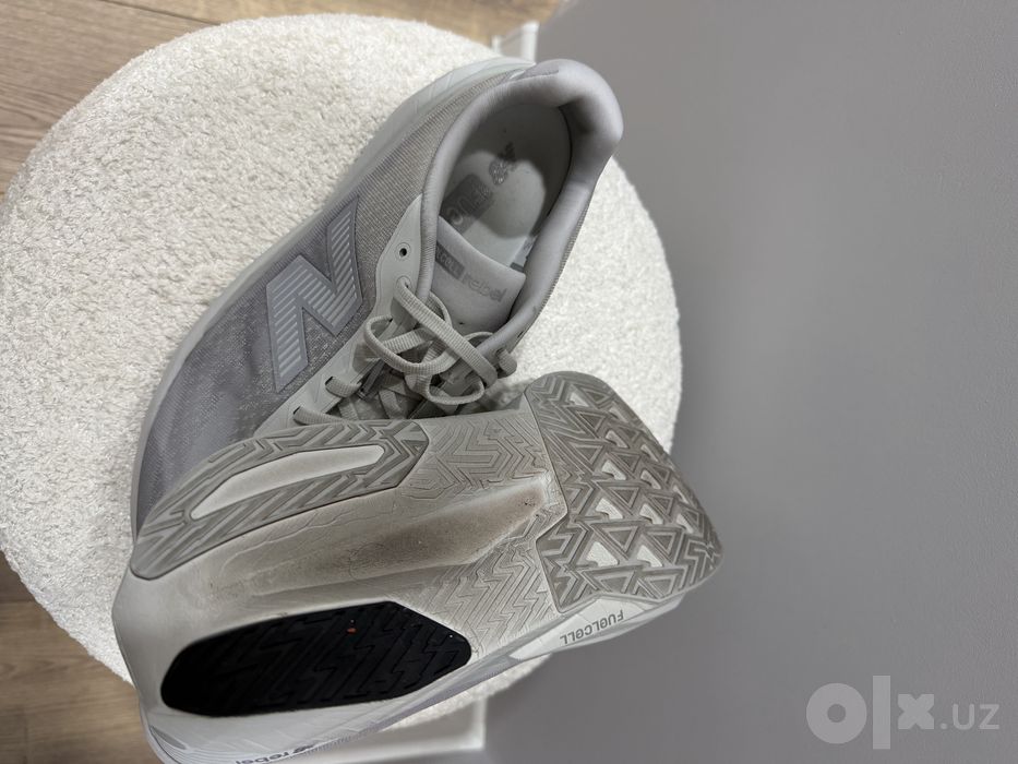 New Balance FuelCell Rebel v4