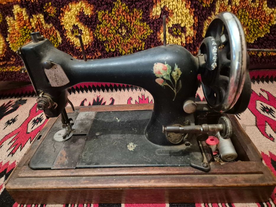 Стара шевна машина SINGER