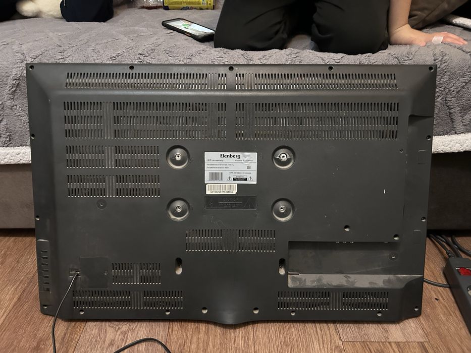 Тв Elenberg модель:E32Q868A