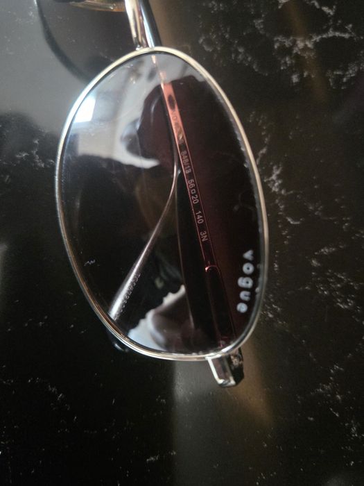 Слънчеви нови очила Vogue и Guess