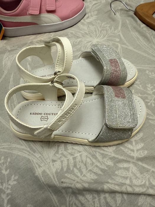 Продам детскую обувь