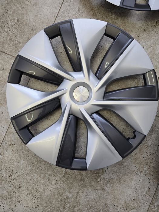 Capace originale Tesla Jante Gemini 19