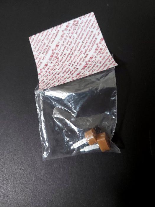 Чисто нови обувки на висок ток