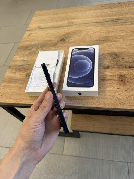 Iphone 12 с документами продам