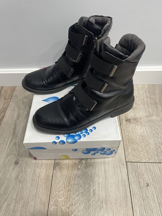 Продам демисезонные ботинки размер 38