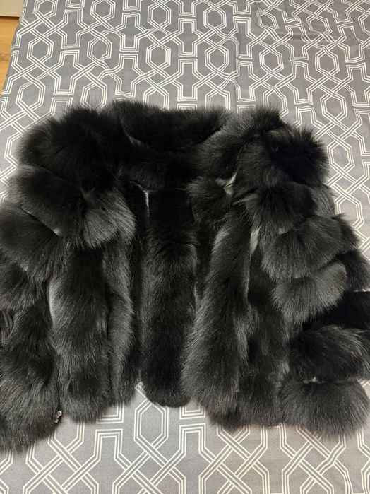 Дамско късо палто от естествен косъм