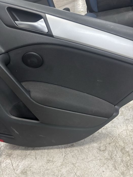 седалки и кори за vw golf6