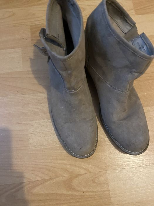 Cizme piele intoarsa