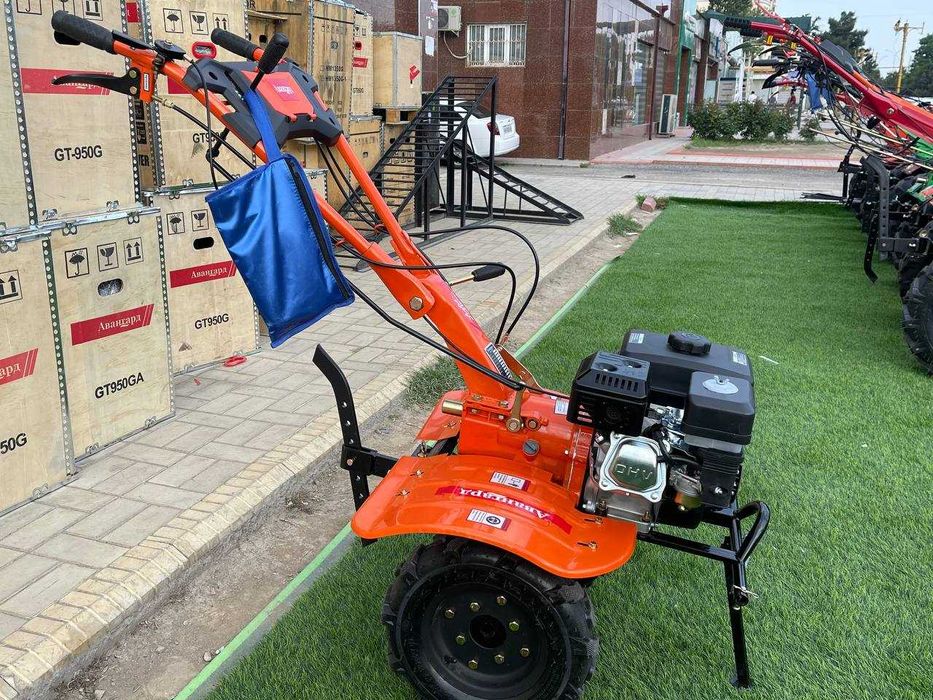 Мотоблок 7 от кучи (Авангард)