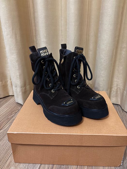 Боти Miu Miu естествен велур р-р 36
