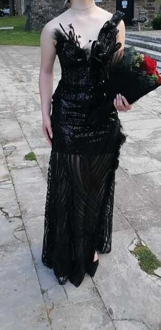 Абитуриентска рокля