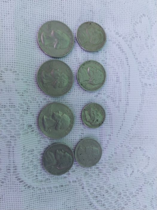 Vând monede vechi. Pentru mai multe detalii va aștept în privat