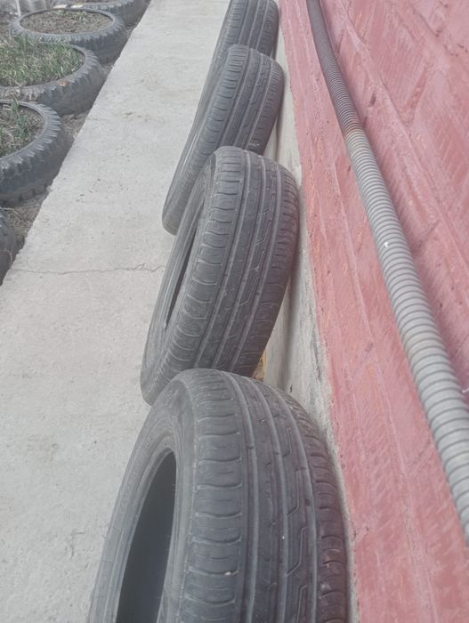 Подам шины б/у-14