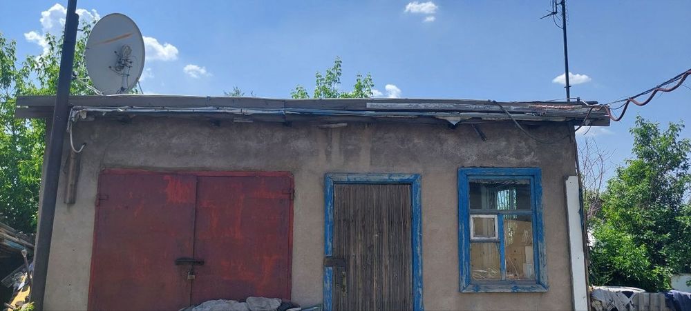 Продаётся 4-х комнатный  дом