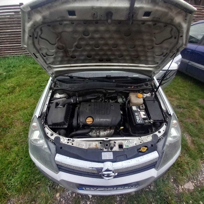 Opel Astra H 1.8 Benzina – 140 CP – 2007 – Echipare Enjoy