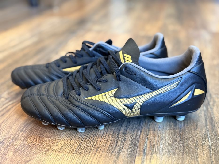 футболни обувки Mizuno Morelia Neo IV FG – естествена кожа