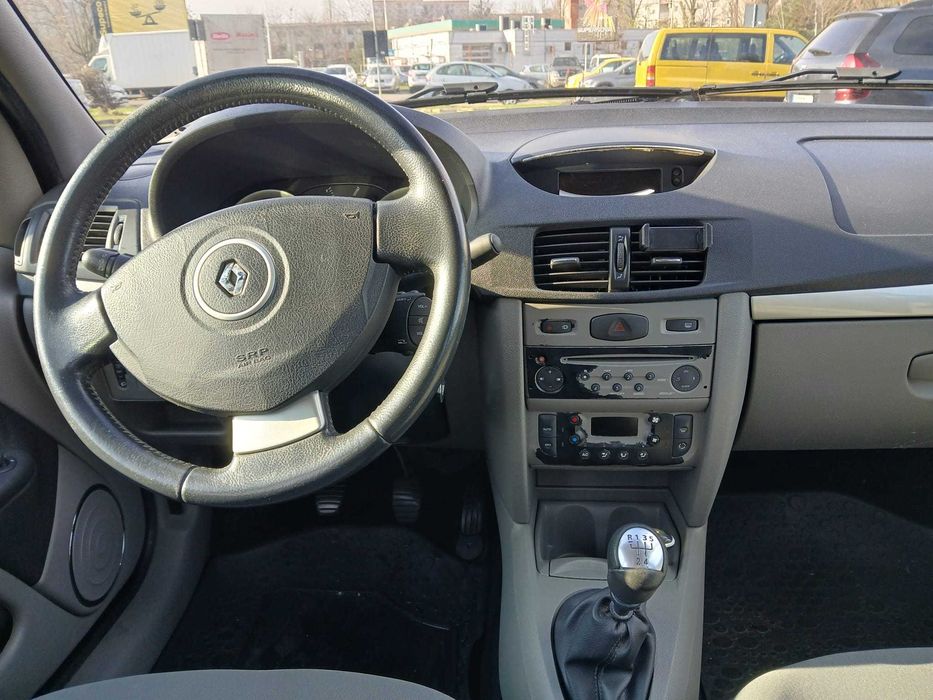 Renault Symbol 2011 - euro 5,Climatronic