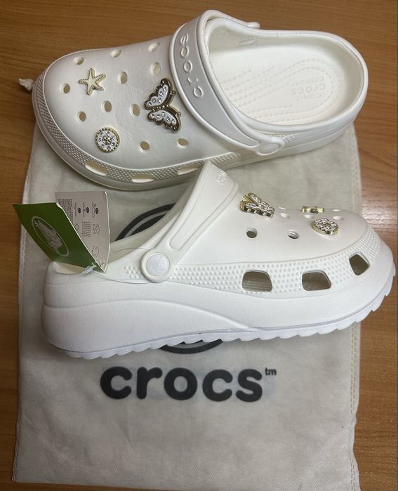 Продаются новые женские Crocs