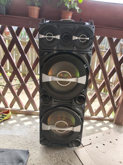 Boxă AKAI     DJ-222