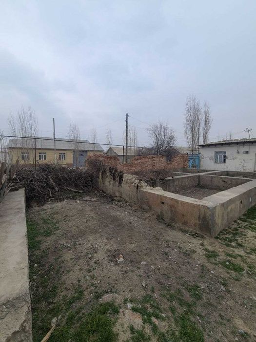 Uy Sotiladi uchastka