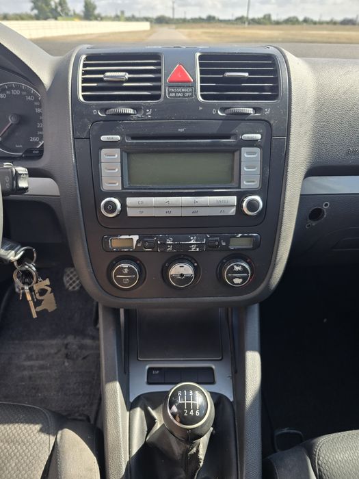 Golf 5 2.0 140hp
