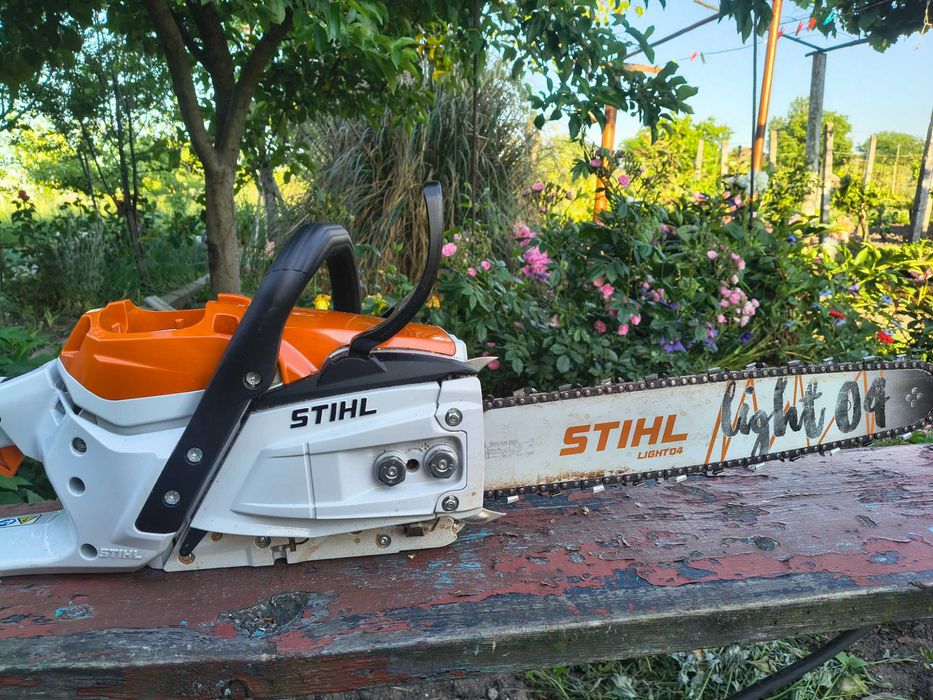 STIHL MSA 300 професионален акумулаторен верижен трион
