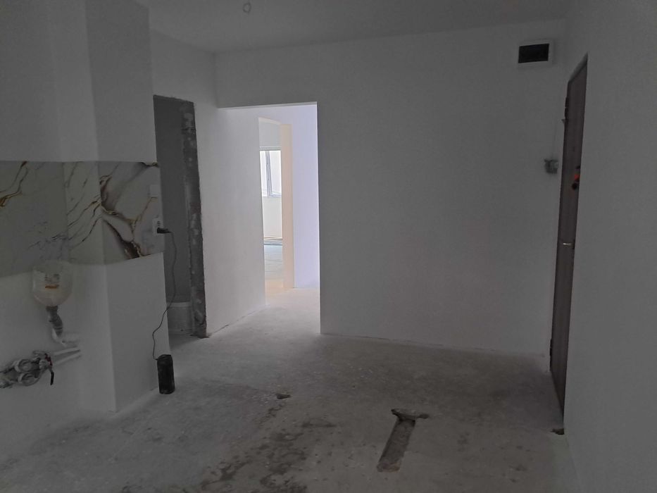 Vand  apartament  PC 3 camere, 2 bai, 2 balcoane