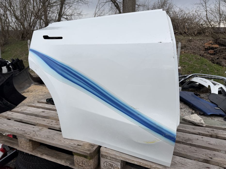 Врата Tesla Model Y