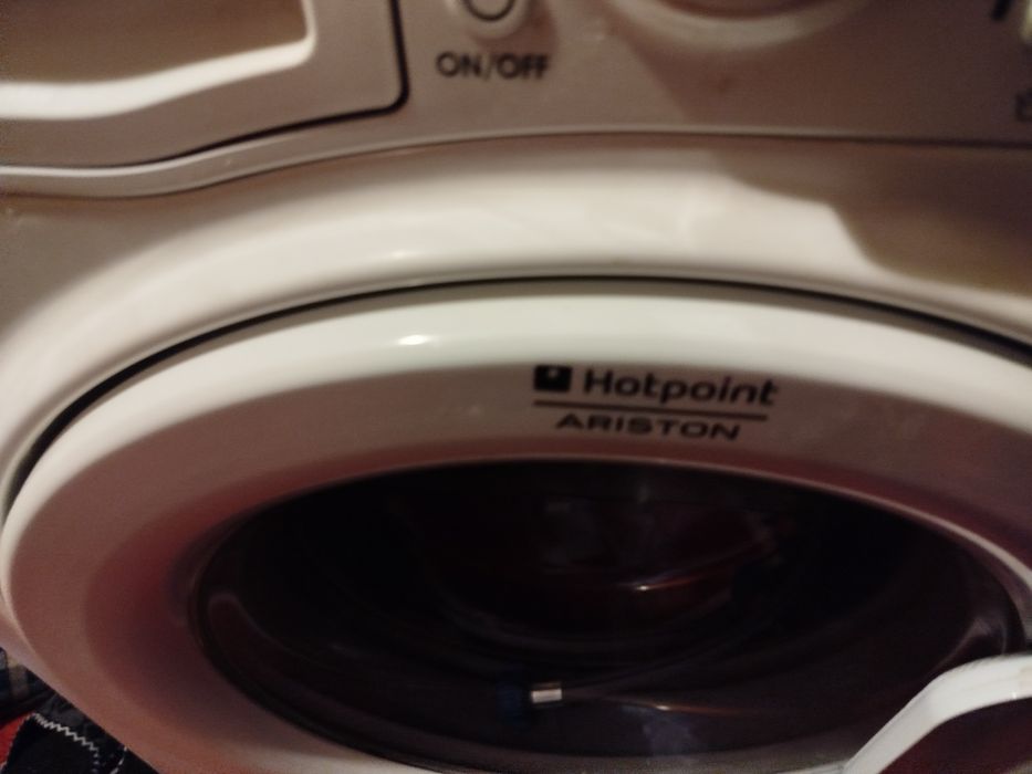 Пералня Ariston WML 6081 6kg A+/ на части /