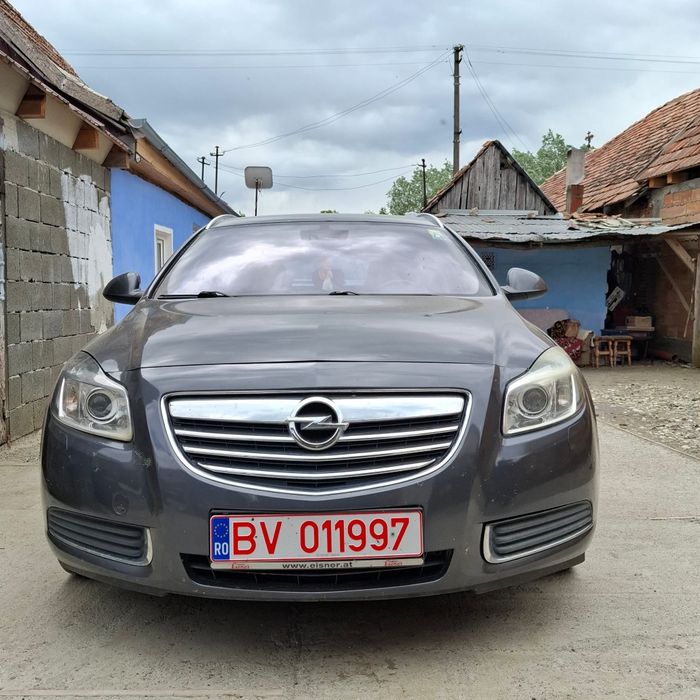 Vând  Opel Insignia 2010