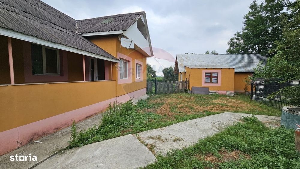 Casă / Vilă cu 5 camere de vânzare in Udești-Chilișeni, Suceava